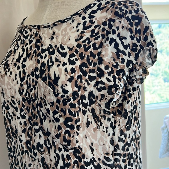 Joie cap sleeve 100% silk cheetah print top, size Medium - Picture 2 of 8